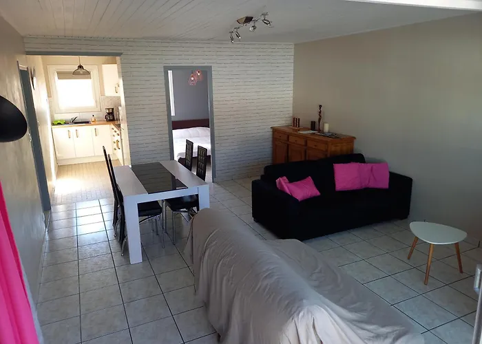 Appartement Spacieux Et Lumineux Secteur Petit Marche A 5 Min A Pied De La Plage